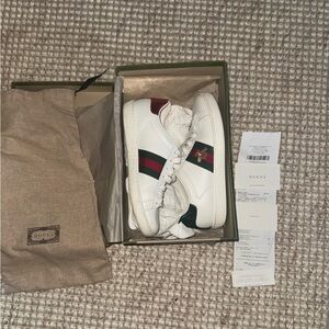 Authentic Gucci White Sneakers with Bumble Bee, Box and Receipt